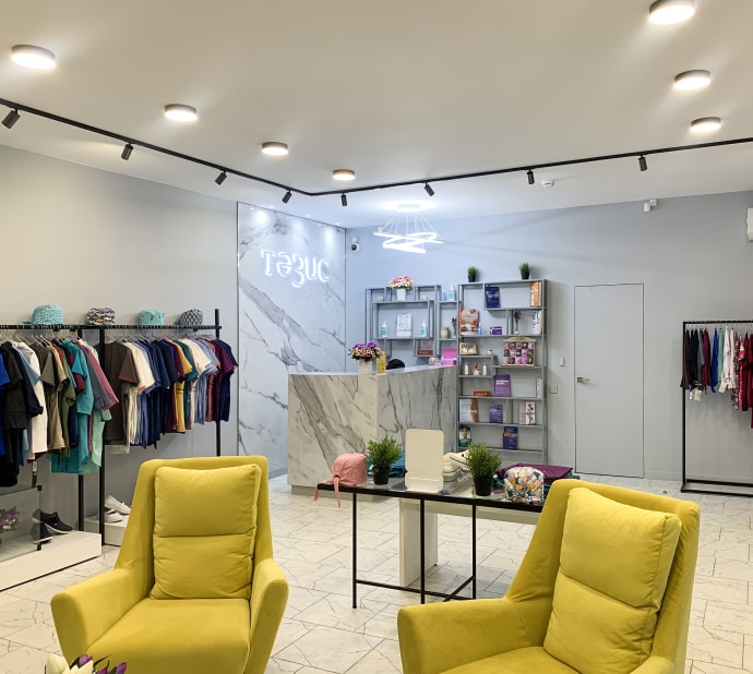 Общий план вида магазина Тезис