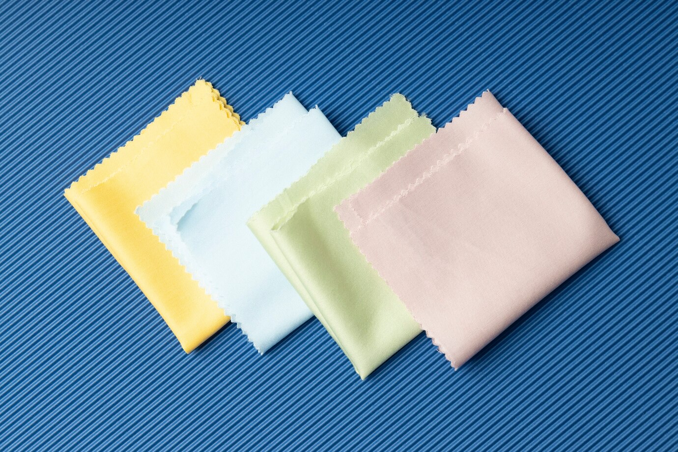 Что из&nbsp;себя представляют ткани, из&nbsp;которых изготавливается медицинская одежда?